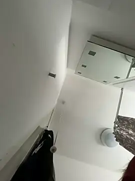 BonyBon29 online show from March 16, 2026, 4:32 pm