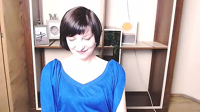 Snapshot of _AngeliaFlow_ chatting on April 20, 2026, 12:08 pm AngeliaFlow online show from April 20, 2026, 12:08 pm