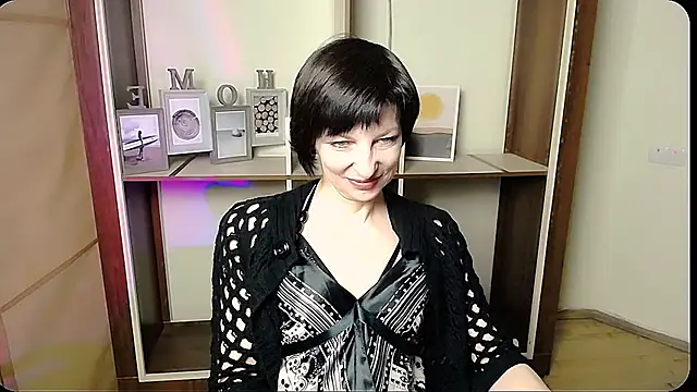  AngeliaFlow  online show from March 7, 2026, 6:20 am