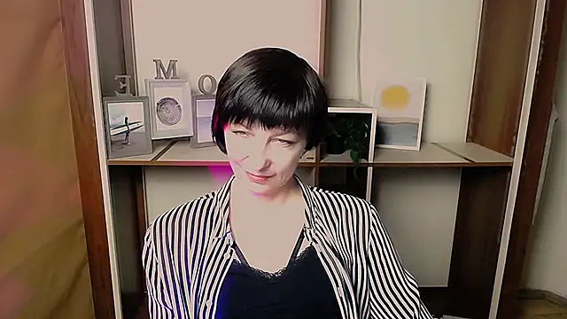  AngeliaFlow  online show from February 24, 2026, 8:04 am