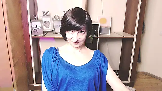 Snapshot of _AngeliaFlow_ chatting on April 21, 2026, 8:32 am AngeliaFlow online show from April 21, 2026, 8:32 am