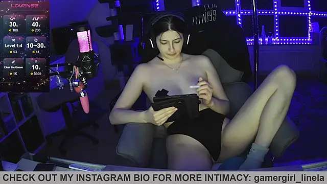 Snapshot of Gamergirl-Linela chatting on June 10, 2026, 12:23 am Gamergirl-Linela online show from June 10, 2026, 12:23 am