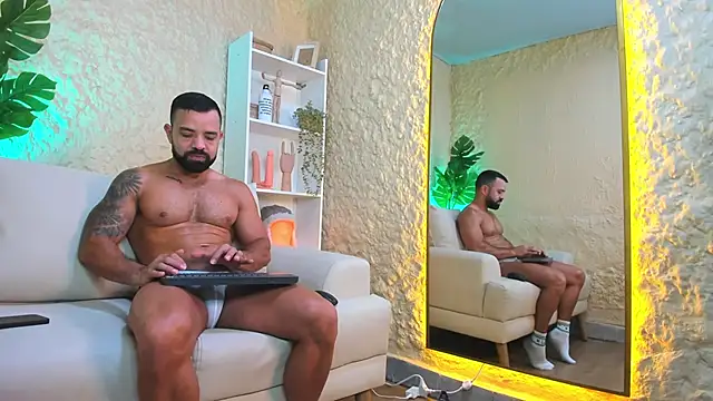 Maofenix online show from February 21, 2025, 9:54 pm