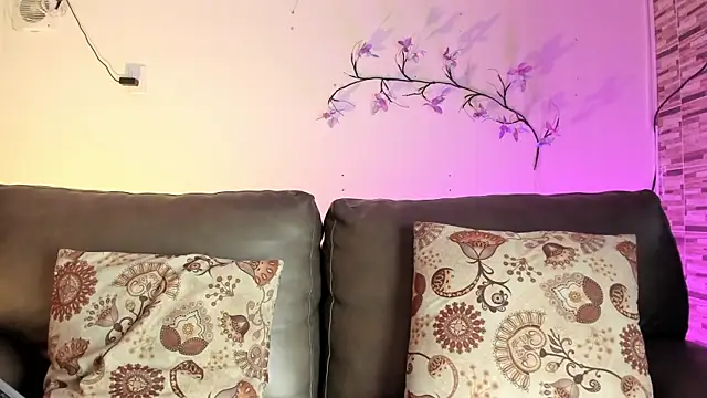 Snapshot of Sara_Falak chatting on October 30, 2025, 1:42 pm Sara Falak online show from October 30, 2025, 1:42 pm