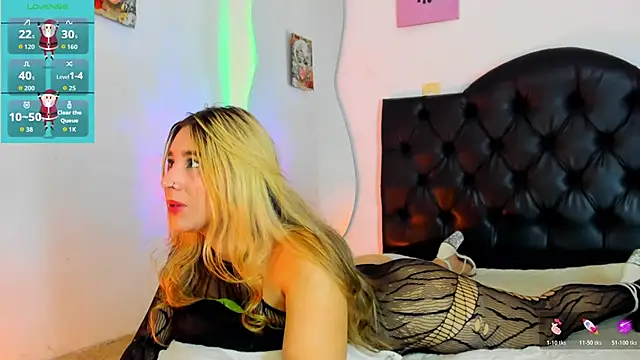 Vickyallien online show from December 21, 2025, 3:03 pm