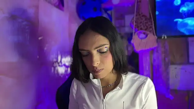 Skye Moore online show from July 10, 2026, 2:11 am