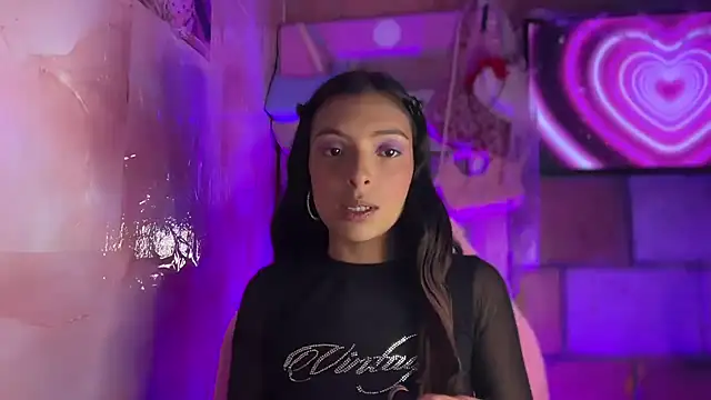 Skye Moore online show from July 3, 2026, 2:07 am