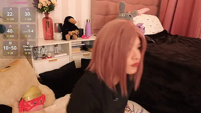 NataliaNovak online show from February 5, 2026, 9:43 pm