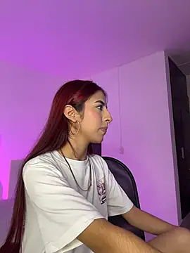 Mirandaa Rogers online show from April 17, 2026, 7:38 pm