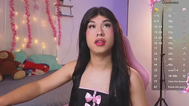 Sweettifani online show from October 29, 2025, 5:56 pm