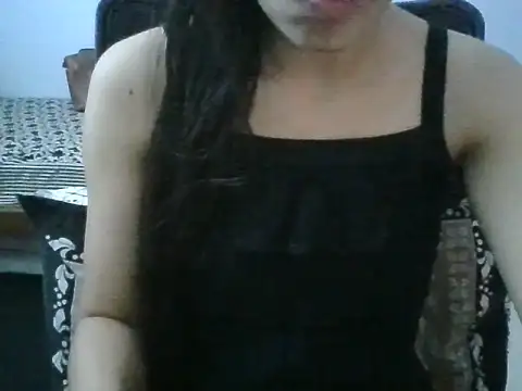 Snapshot of laila_10 chatting on March 19, 2026, 6:46 am laila 10 online show from March 19, 2026, 6:46 am