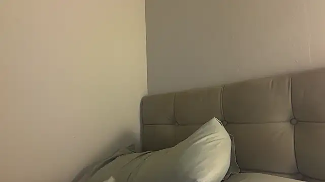 Snapshot of skyejde chatting on September 13, 2025, 10:21 pm skyejde online show from September 13, 2025, 10:21 pm