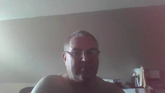 mkestr69 online show from September 12, 2025, 6:51 pm