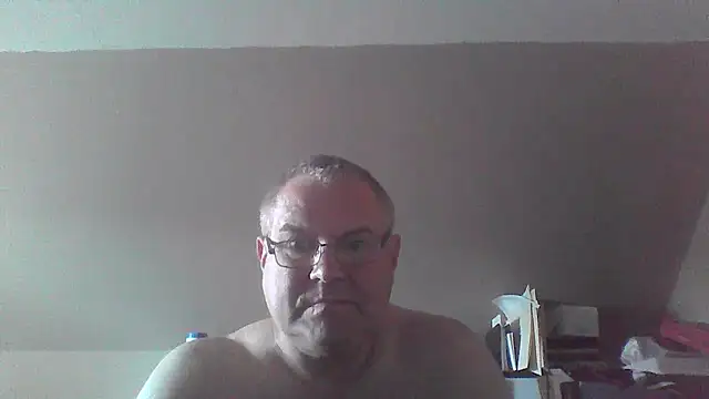 mkestr69 online show from September 10, 2025, 3:55 pm