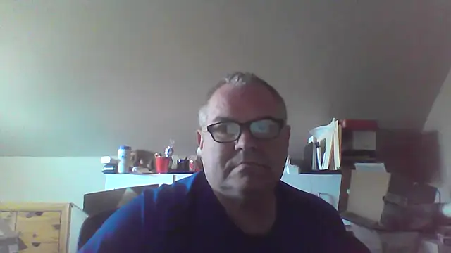 mkestr69 online show from April 28, 2026, 6:01 pm