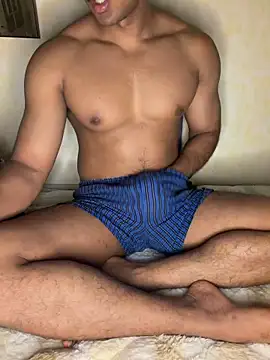 jimi-3011 online show from June 15, 2026, 5:34 pm
