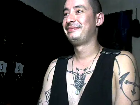 Snapshot of vampireathome chatting on September 23, 2025, 3:24 am vampireathome online show from September 23, 2025, 3:24 am