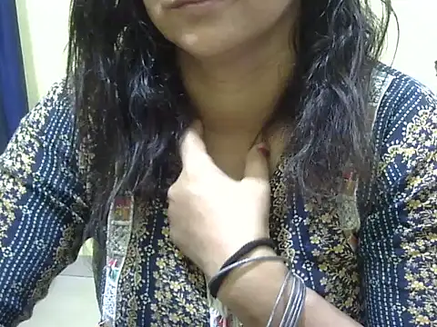 Your cutiepie  online show from October 27, 2025, 4:13 am