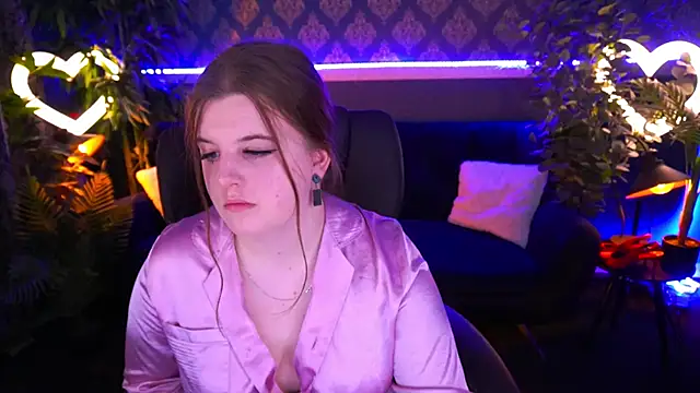 KristiMoons online show from March 3, 2025, 8:11 pm