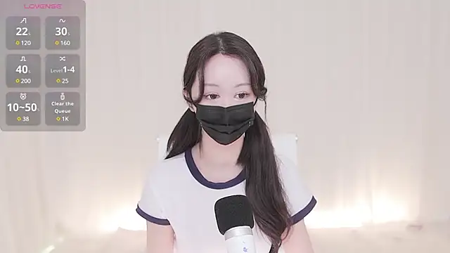 Snapshot of 33bellla333 chatting on February 7, 2025, 11:34 am 33bellla333 online show from February 7, 2025, 11:34 am