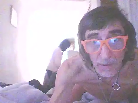 eccomi6996 online show from November 30, 2025, 8:15 am