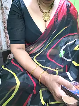 niiveditha online show from November 16, 2025, 1:21 am