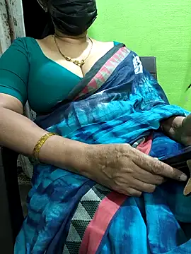 niiveditha online show from November 6, 2025, 3:05 pm