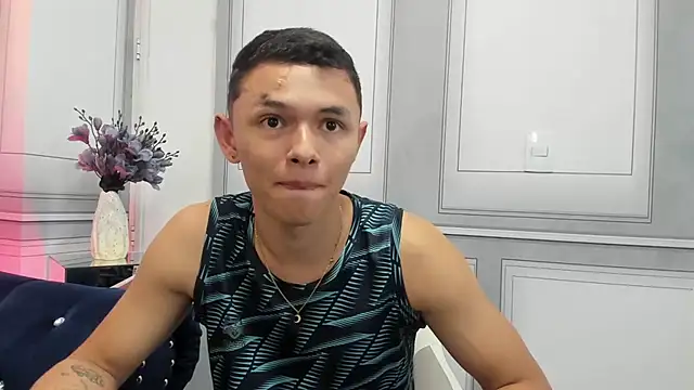 Andy dior18 online show from September 26, 2025, 9:10 pm
