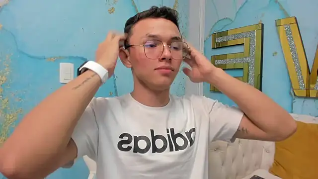 Andy dior18 online show from March 15, 2025, 2:03 am