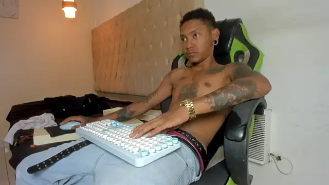 Snapshot of blackdirty420 chatting on February 16, 2026, 3:10 pm blackdirty420 online show from February 16, 2026, 3:10 pm