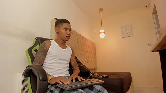 blackdirty420 online show from October 20, 2025, 9:59 pm