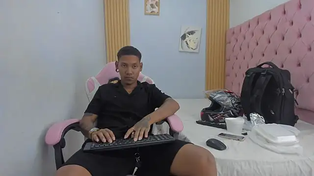 blackdirty420 online show from October 17, 2025, 8:21 pm