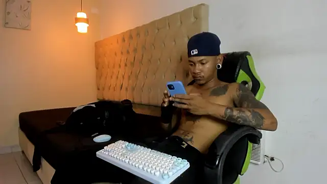 Snapshot of blackdirty420 chatting on March 4, 2026, 3:53 pm blackdirty420 online show from March 4, 2026, 3:53 pm