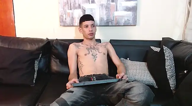 biigjhonny online show from March 5, 2025, 2:25 am