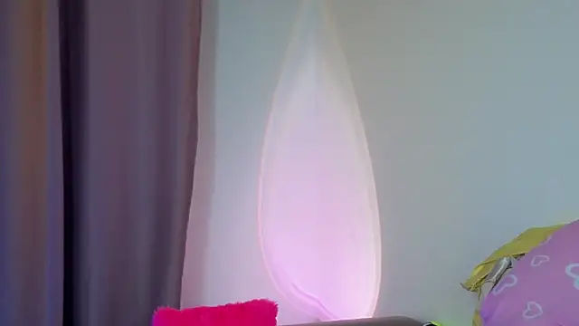 Snapshot of DemiDee chatting on July 27, 2026, 6:48 pm DemiDee online show from July 27, 2026, 6:48 pm