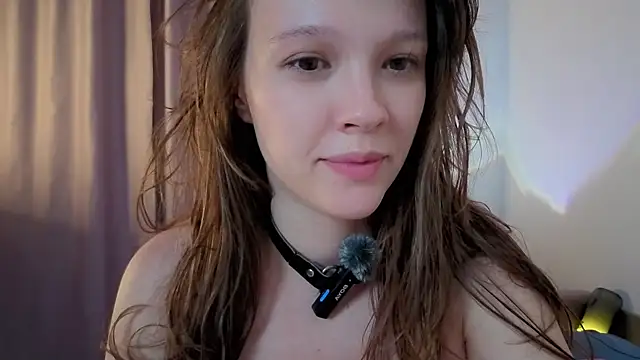 Snapshot of DemiDee chatting on August 1, 2026, 7:23 pm DemiDee online show from August 1, 2026, 7:23 pm
