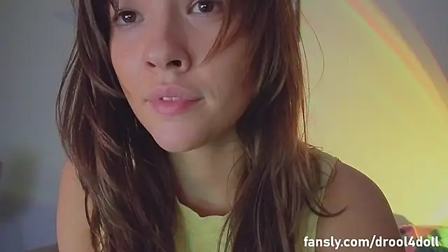 Snapshot of DemiDee chatting on June 15, 2026, 9:25 pm DemiDee online show from June 15, 2026, 9:25 pm