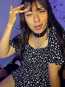 emma7love online show from October 4, 2025, 10:39 am