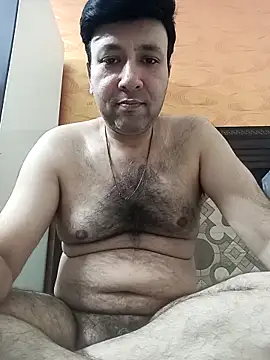 innocentboy1987 online show from May 23, 2026, 4:39 pm