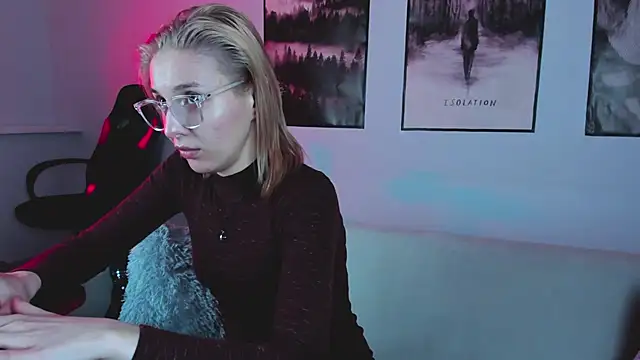 PhilippaAdamas online show from February 13, 2025, 5:48 am