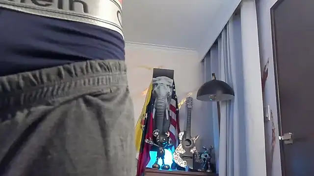 bakersboyssexys online show from March 23, 2026, 9:09 am