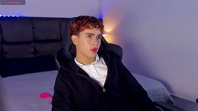 Aiiden 15 online show from September 24, 2025, 12:11 pm