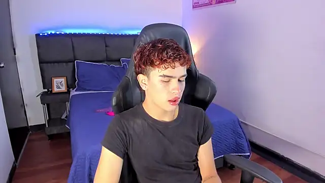 Aiiden 15 online show from November 28, 2025, 12:49 pm