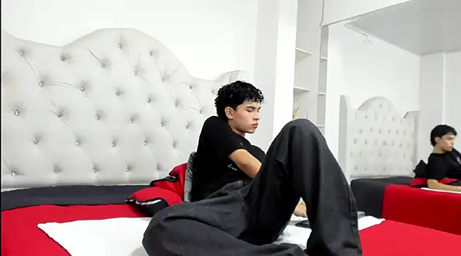 Aiiden 15 online show from February 26, 2025, 2:59 pm