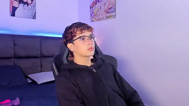 Aiiden 15 online show from October 18, 2025, 11:56 am