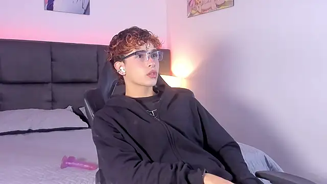 Aiiden 15 online show from October 11, 2025, 12:06 pm