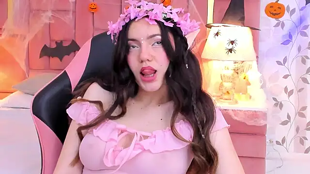 ArianaFranco online show from October 31, 2025, 2:35 pm