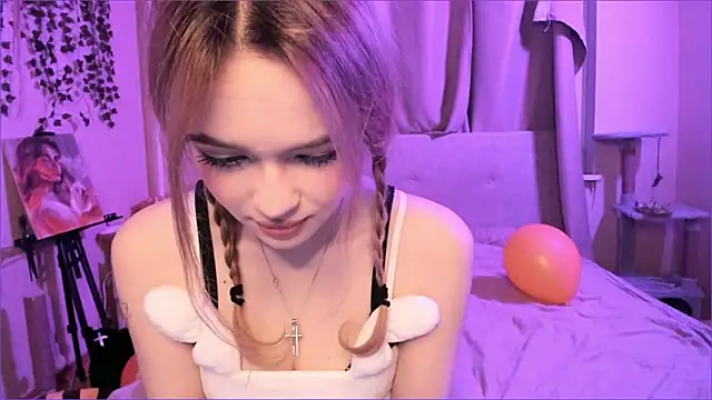 MiaRanki online show from February 28, 2026, 9:47 pm