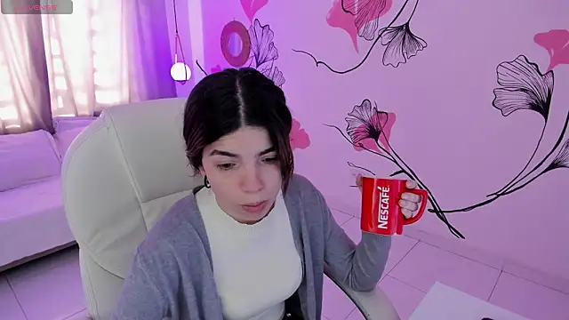 Snapshot of Isabela_Fiorelli chatting on April 12, 2026, 1:14 pm Isabela Fiorelli online show from April 12, 2026, 1:14 pm