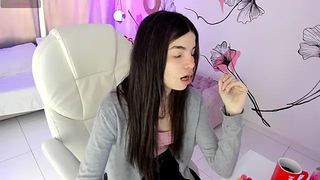 Isabela Fiorelli online show from February 23, 2026, 1:23 pm